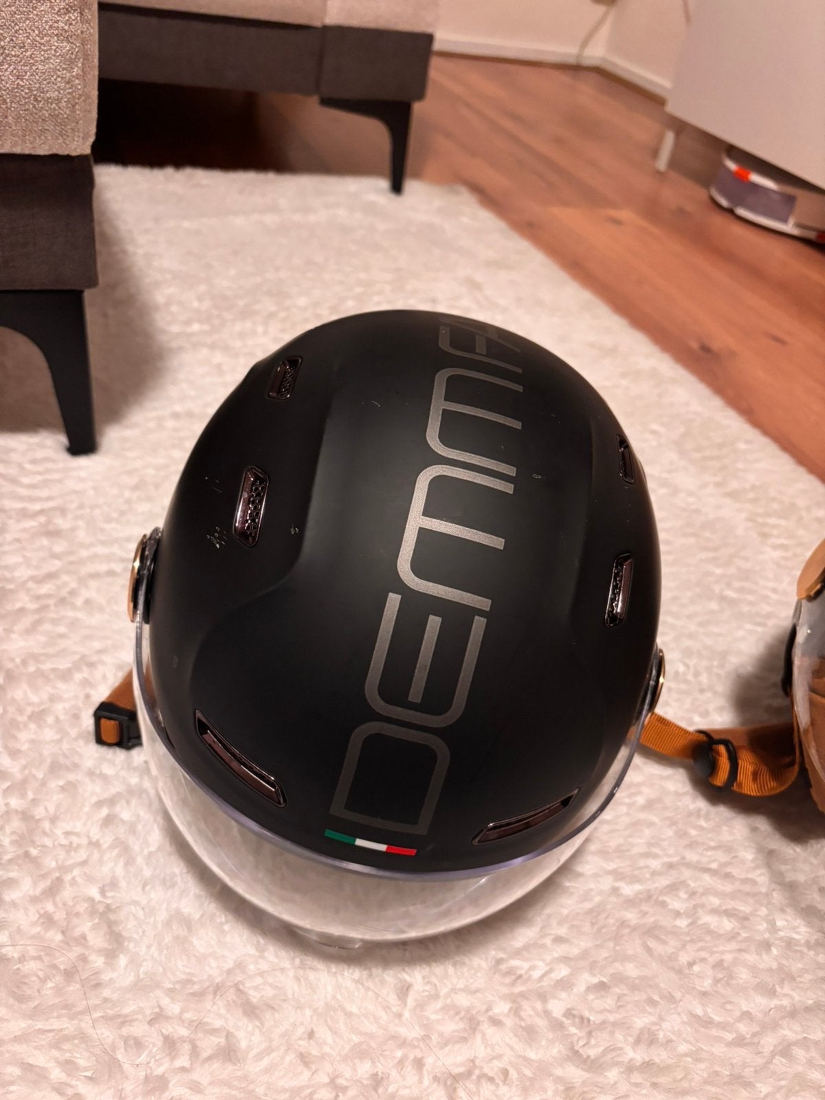 Foto 6 van DEMM Speed Pedelec Helmet XL NTA 8776 + Visor & Bag