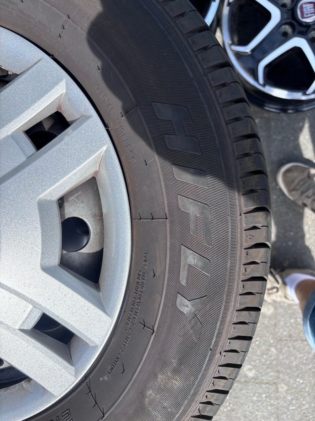 4 Hifly Ducato zomerbanden op stalen velg met wieldoppen, Auto-onderdelen, Banden en Velgen, 15 inch, Banden en Velgen, Ophalen of Verzenden