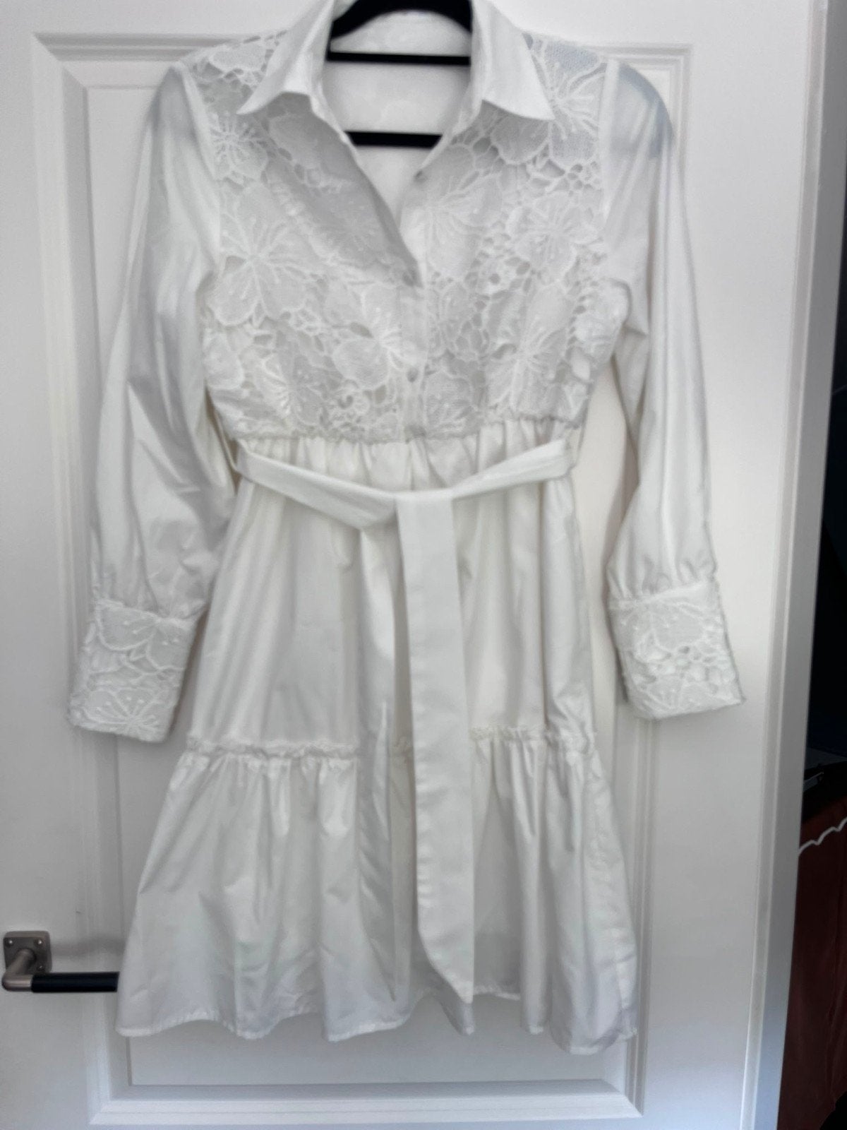 Prachtige feestjurk maat S/M wit met broderie, Kleding | Dames, Maat 38/40 (M), Wit, Ophalen of Verzenden, Zo goed als nieuw