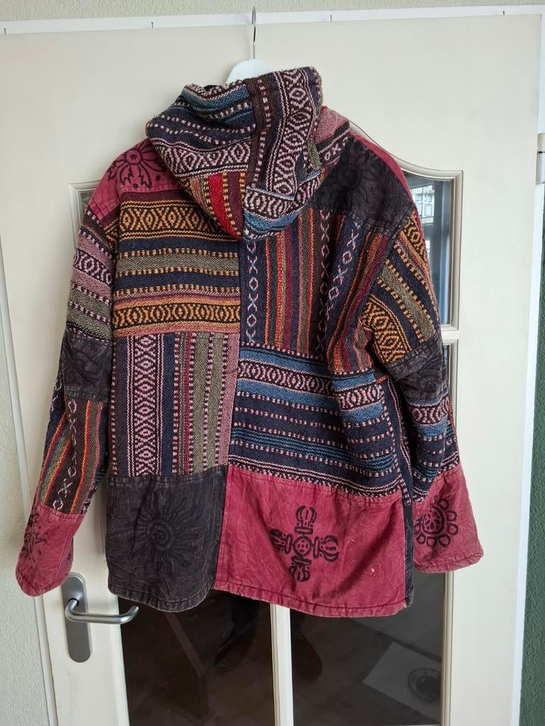 Warme handgemaakte jas uit Nepal - Patchwork design, Maat 38/40 (M), Overige kleuren, Ophalen of Verzenden, Handgemaakt