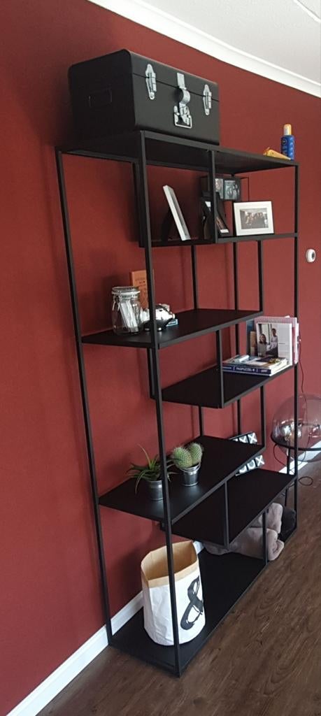 Karwei Vakkenkast Noor 120 cm - Zwart Metaal, Ophalen, Met plank(en), Gebruikt, 100 tot 150 cm
