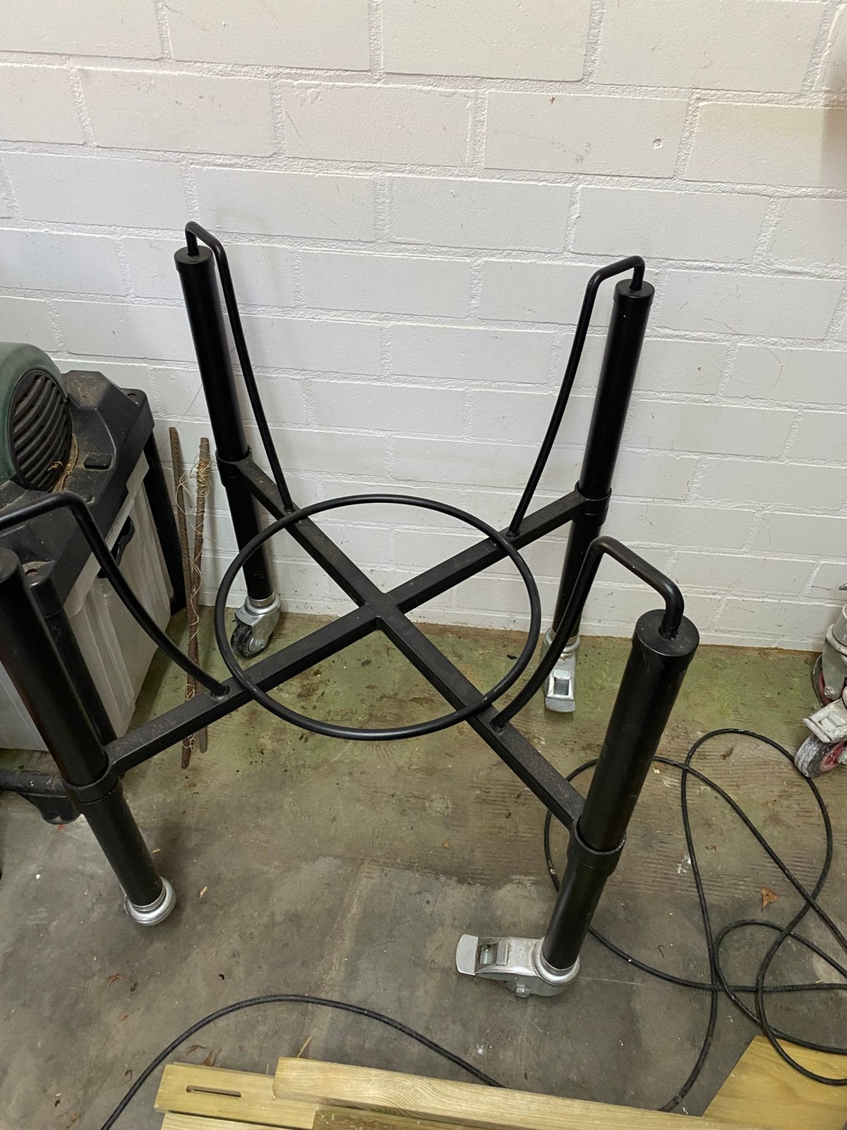 Monolith one.55 kamado onderstel, Ophalen, Zo goed als nieuw