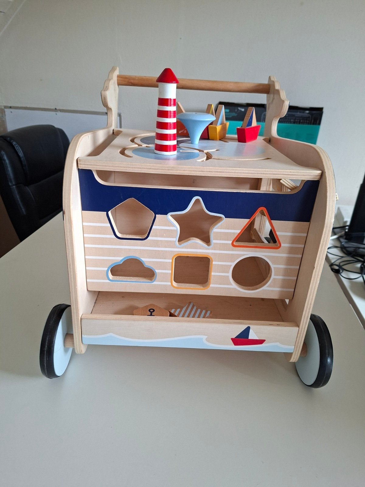 Hape Loopkar Walvis Thema - Houten Baby Walker, Ophalen, Zo goed als nieuw, Overige typen, Met wieltjes