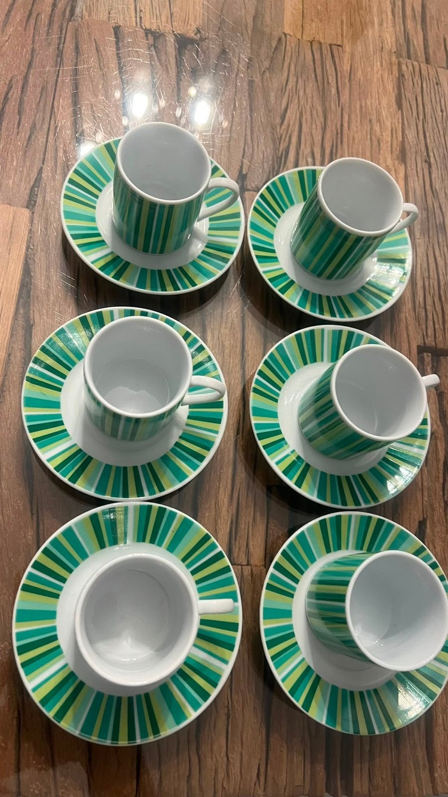 Set van 6 vintage kopjes en schotels - Groen gestreept, Gebruikt, Keramiek, Vintage, Ophalen of Verzenden