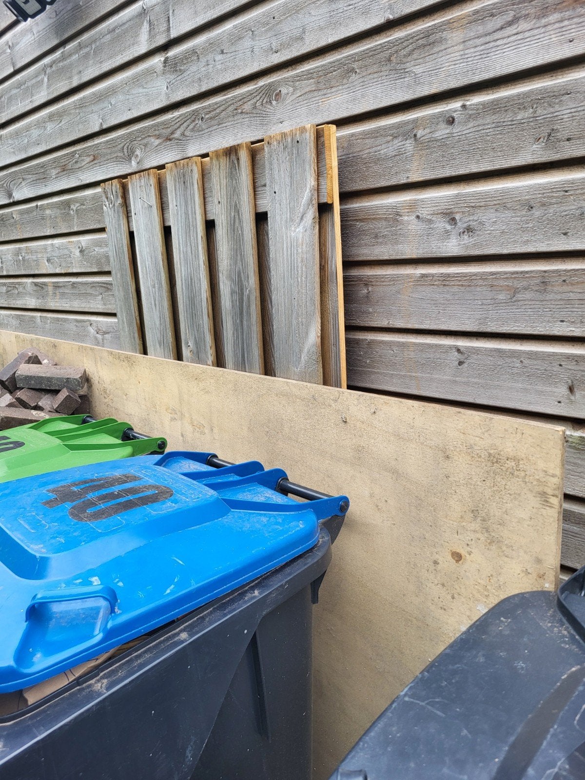 Gratis houten plaat met een halfe schutting paneel, Tuin en Terras, Ophalen of Verzenden, Hout, Minder dan 3 meter, 1 tot 2 meter