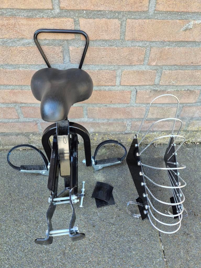 Zadel op stang model 4 + voetbeschermers, Fietsen en Brommers, Fietsaccessoires | Fietsstoeltjes, Ophalen