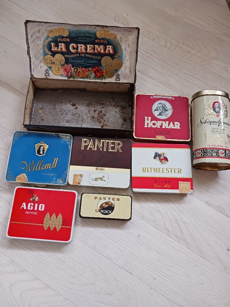 assorti sigaren blikjes, Ophalen