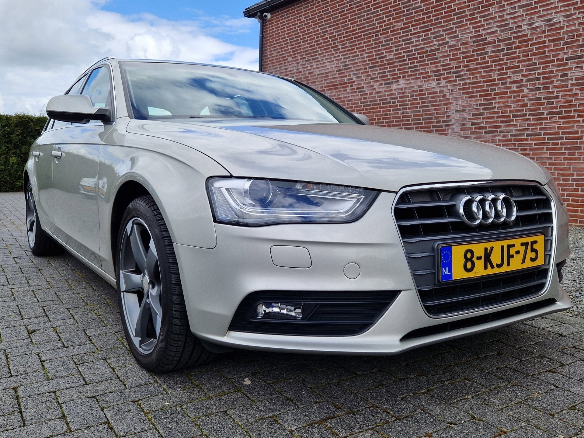 Audi A4 Avant 1.8 TFSI Business Edition/leder/navi/nap, Auto's, Voorwielaandrijving, Euro 5, Gebruikt, 4 cilinders