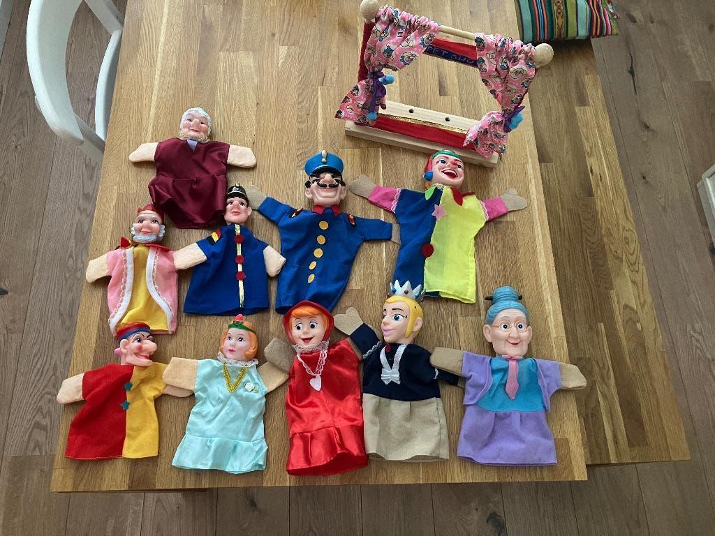 Mini poppenkast met 10 handpoppen, Ophalen of Verzenden, Zo goed als nieuw, Overige typen