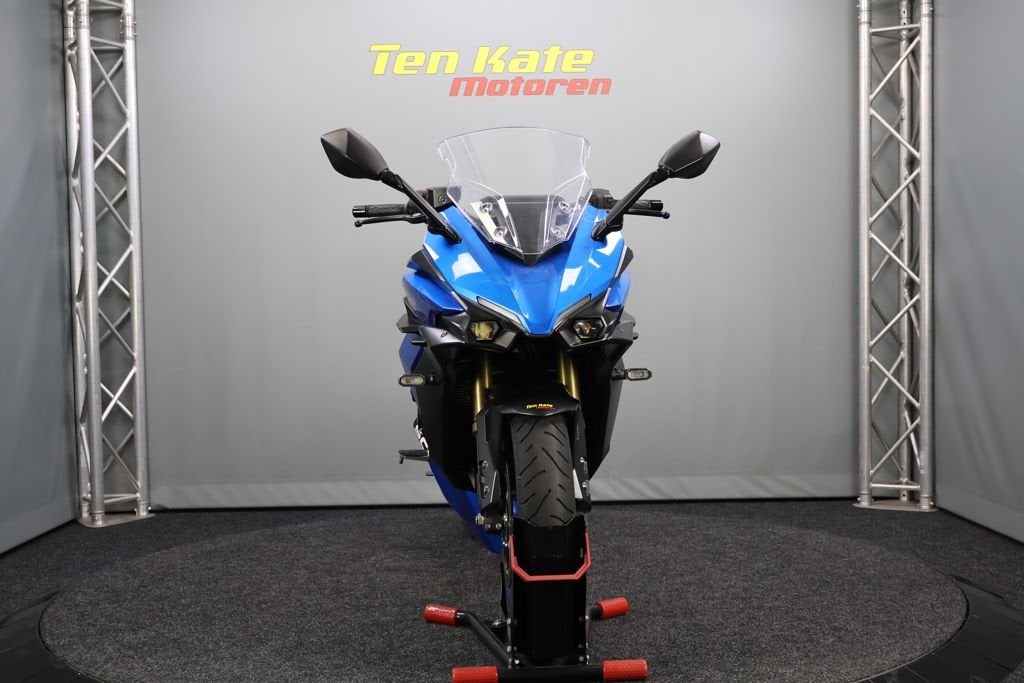 Suzuki GSX-S 1000 GT, Bedrijf, Sportuitlaat, Naked bike, Meer dan 35 kW