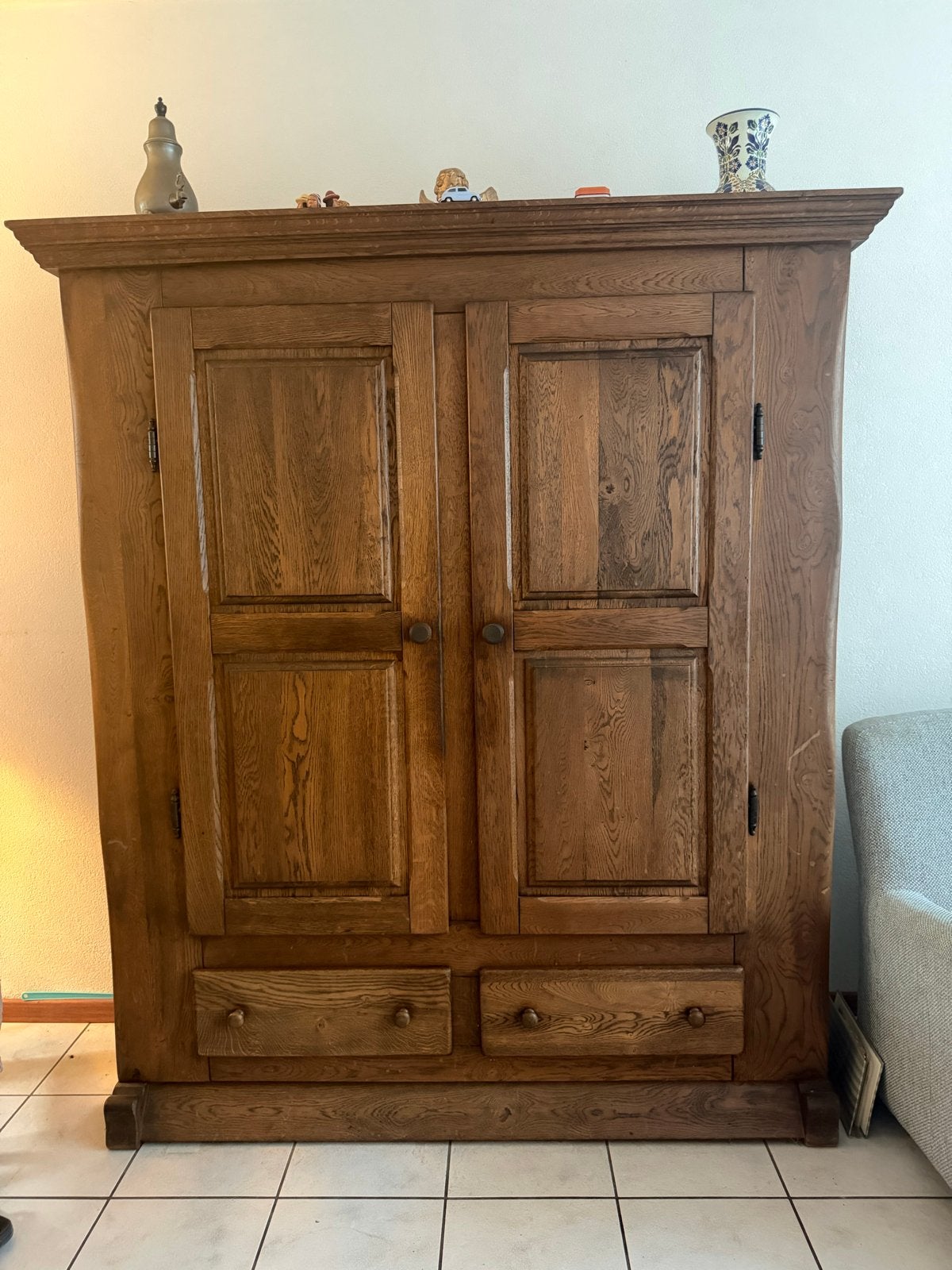 Gratis ophalen: Massief eikenhouten buffetkast, Huis en Inrichting, Kasten | Buffetkasten, Ophalen, Gebruikt, Eikenhout, 150 tot 200 cm