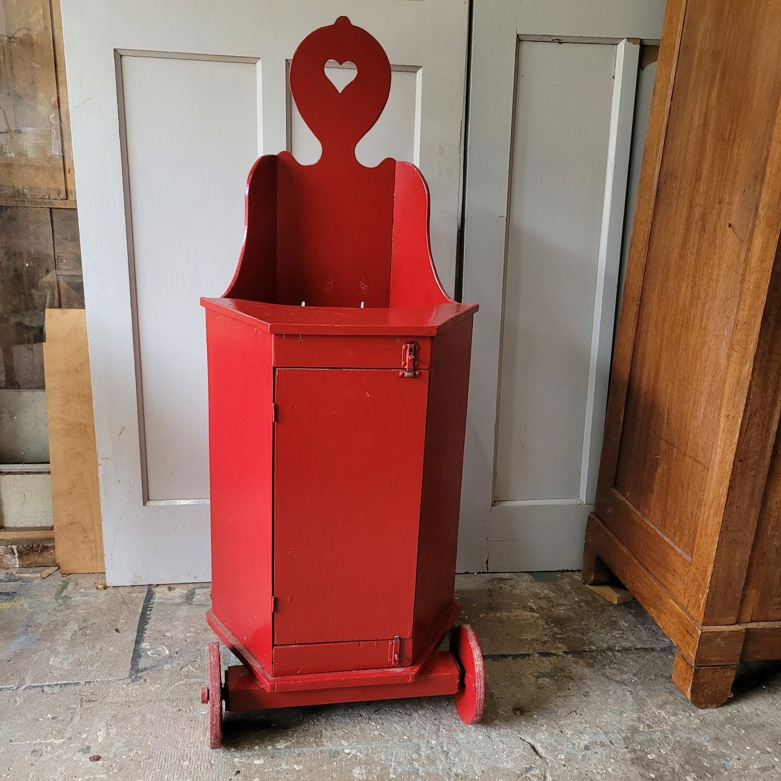 Brocante oude rode Hindeloopen kinderstoel, Ophalen, Gebruikt, Rian.verbeet@gmail.com, Overige typen