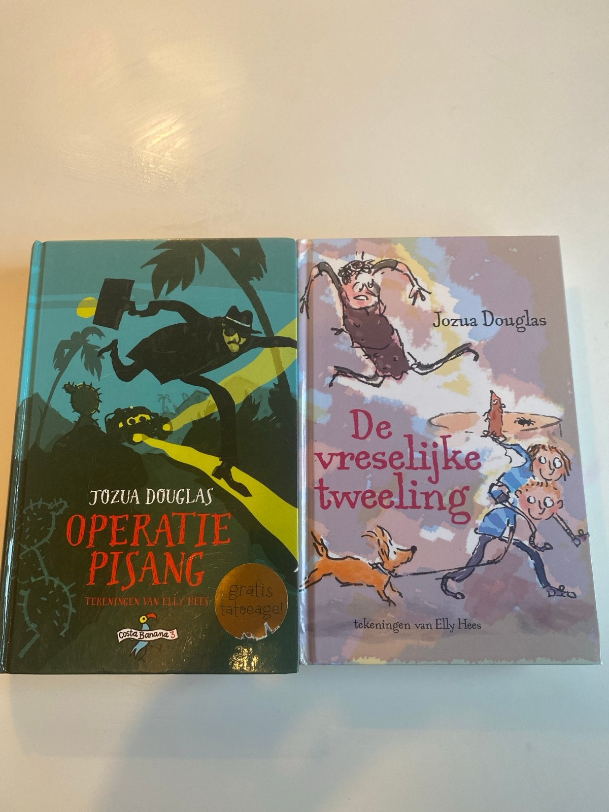 Jozua Douglas Boeken: Operatie Pisang & De Vreselijke Tweeli, Ophalen of Verzenden, Zo goed als nieuw, Fictie