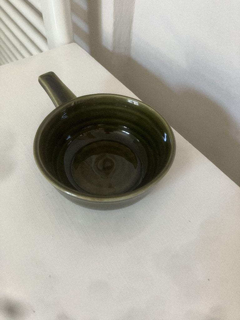 Vintage kermatisch groen pannetje, Keramiek, Ophalen of Verzenden, Zo goed als nieuw, Overige stijlen