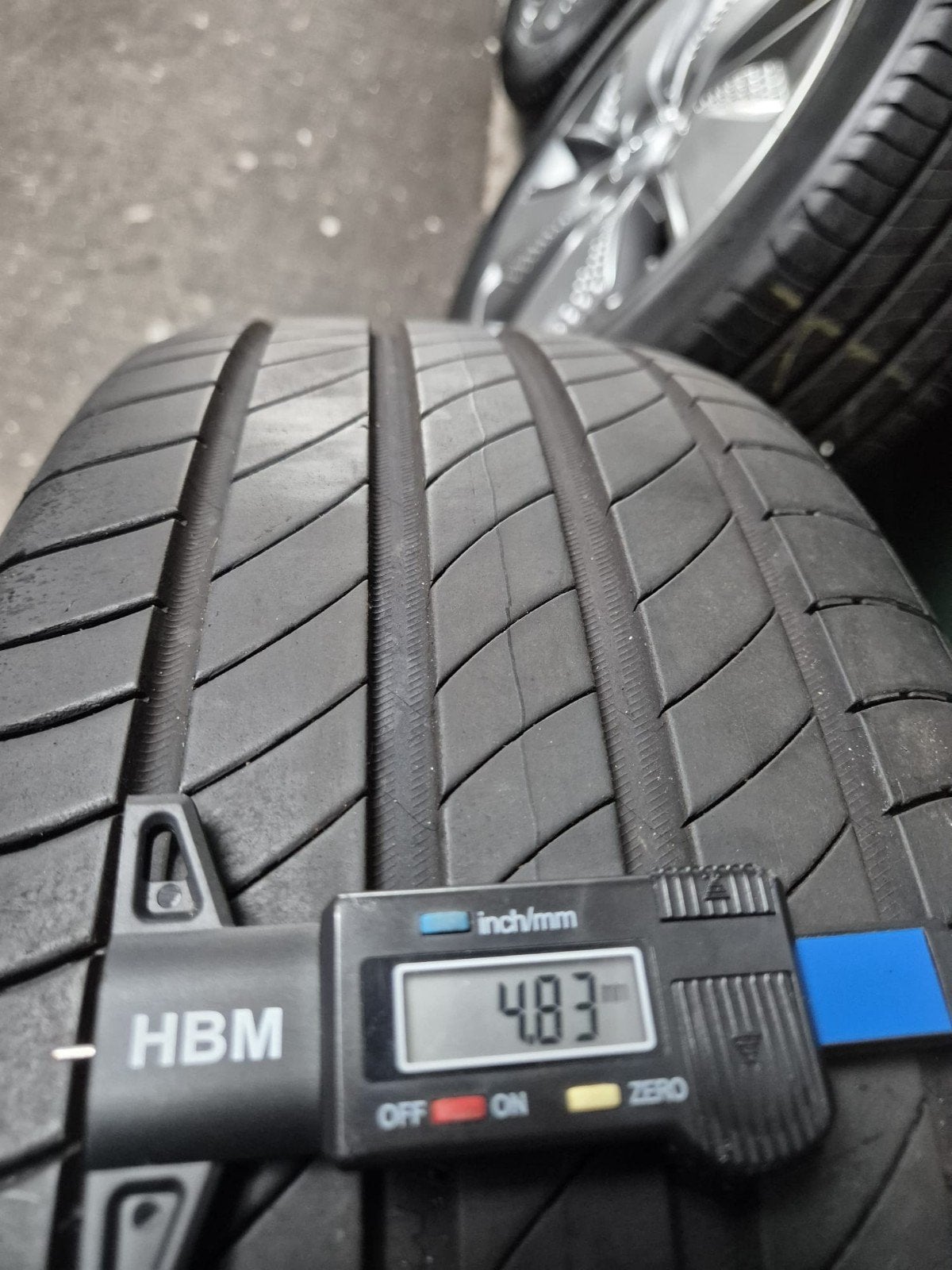 Foto 10 van 5x114.3/17 inch orgineel Hyundai Kona Velgen
