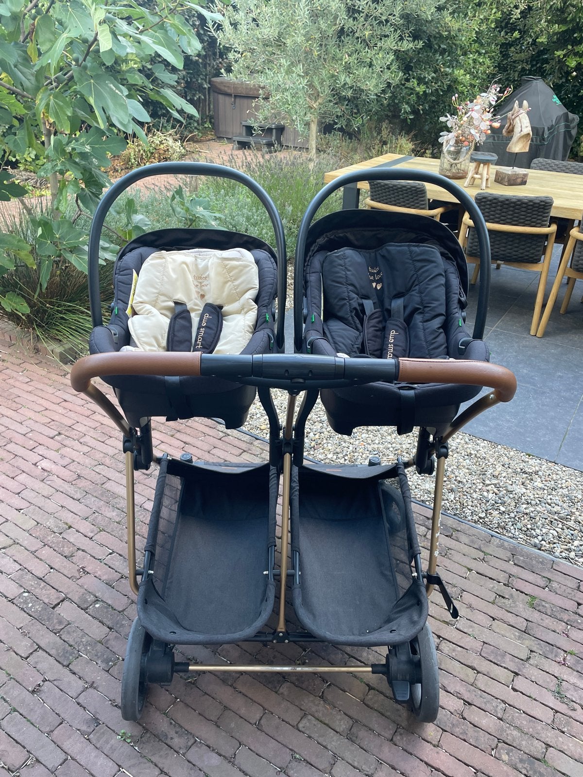 Chipolino Duo Smart met 2 autostoeltjes en reiswiegen, Gebruikt, Duowagen, Combiwagen, Ophalen