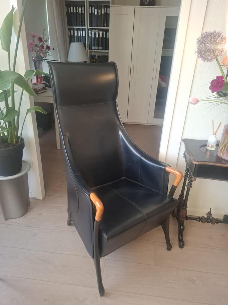 Prachtige Italiaanse designstoelen, Ophalen, Twee, Zwart, Leer