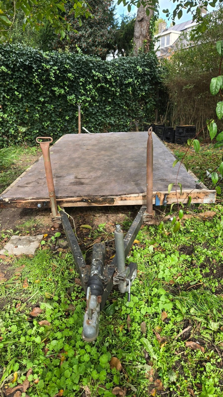 Onderstel voor bouwkeet / aanhanger. Moet op trailer!, Ophalen