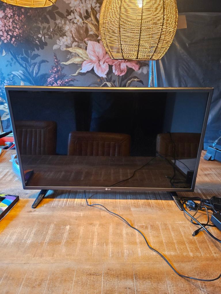 LG TV 84 cm (32 inch) - Goede staat, Ophalen of Verzenden, Gebruikt, 80 tot 100 cm, LG