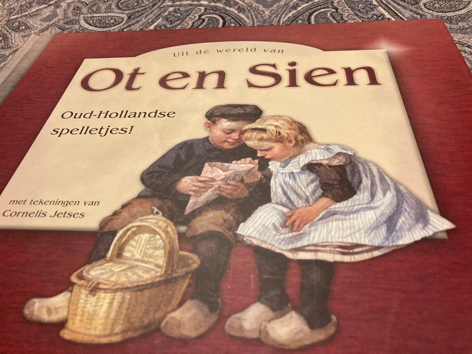 Ot en Sien: Oud-Hollandse spelletjes! (met tekeningen), Ophalen of Verzenden, Zo goed als nieuw, Sprookjes