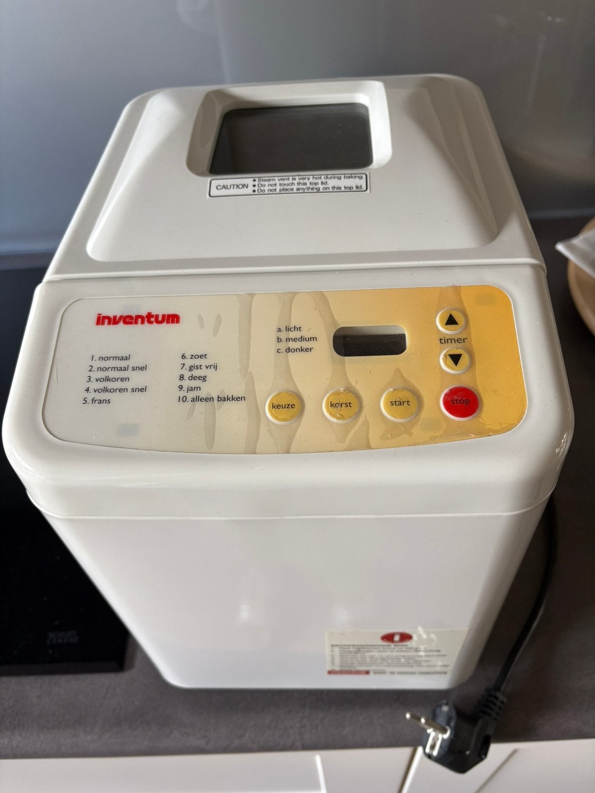 Inventum Broodbakmachine BM05, Witgoed en Apparatuur, Broodbakmachines, Ophalen, Zo goed als nieuw, Kijkvenster