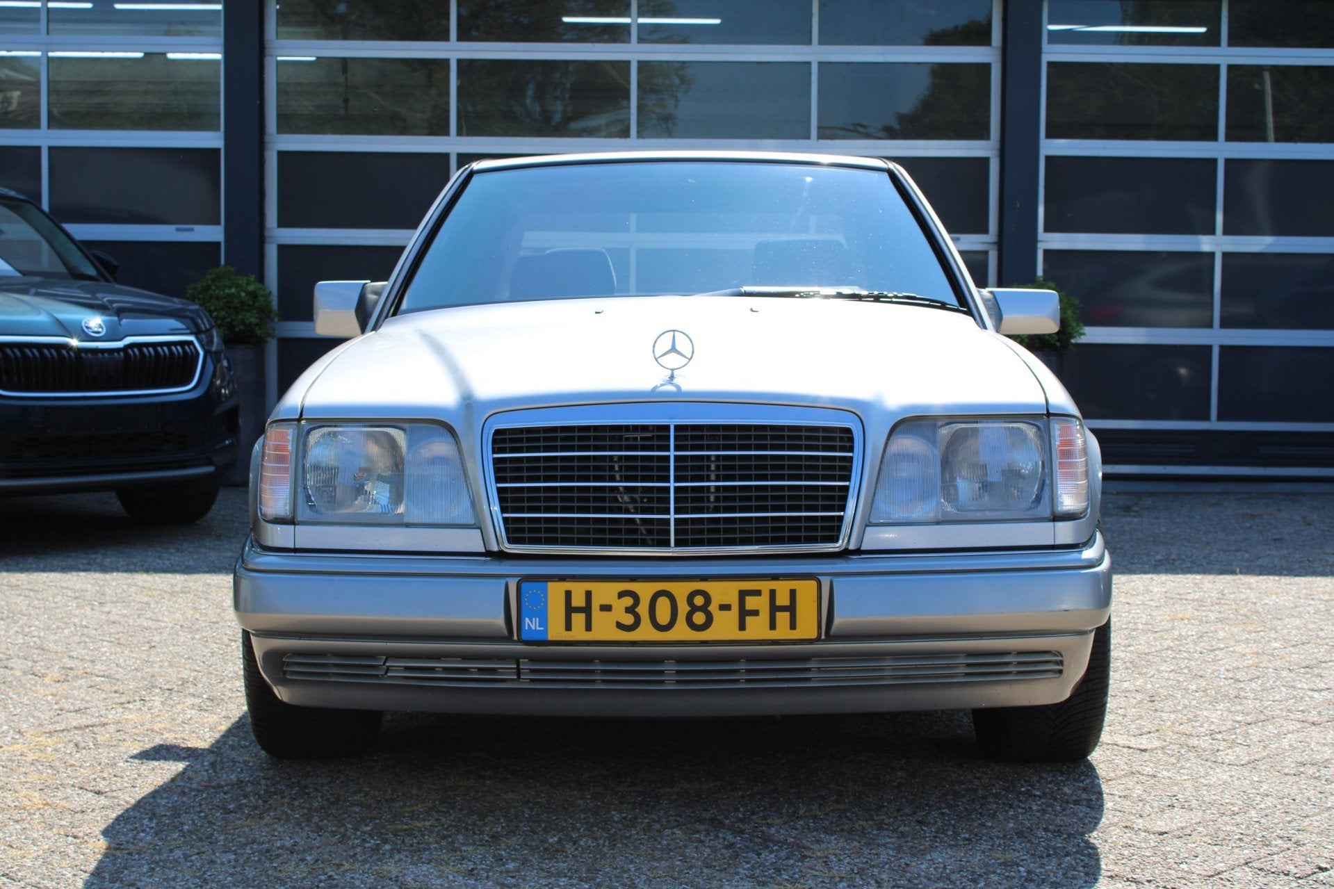 Mercedes-Benz 200 - 500 serie E420 (W124), Auto's, Achterwielaandrijving, Gebruikt, 8 cilinders, Bedrijf