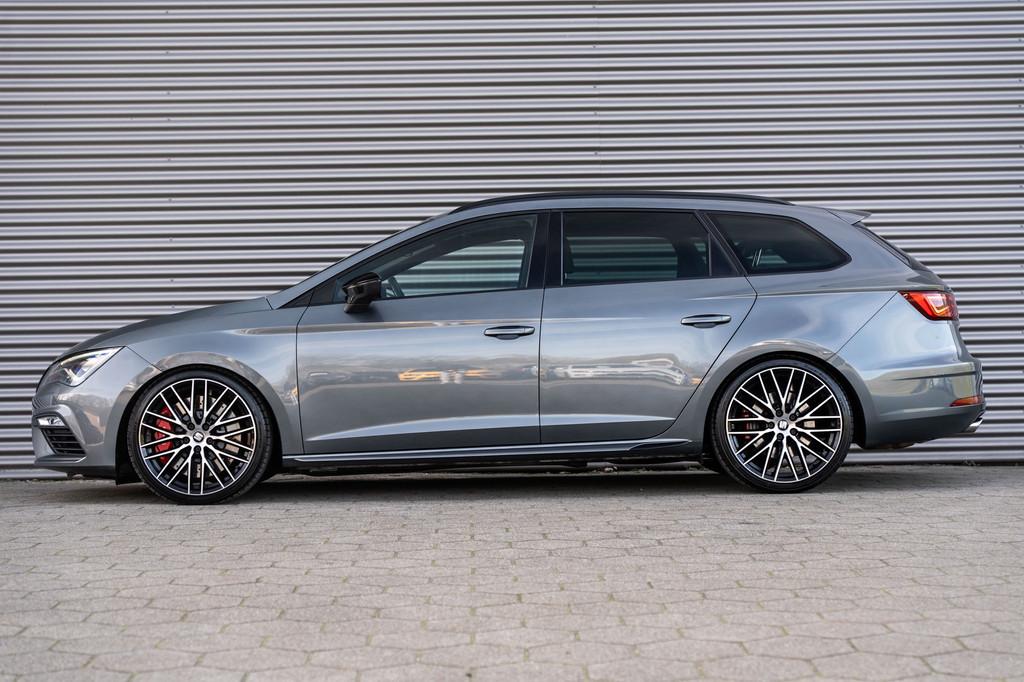 SEAT Leon ST 2.0 TSI CUPRA 300 4DRIVE PERFORMANCE PANO BEATS, Auto's, Automaat, Gebruikt, Zwart, 4 cilinders