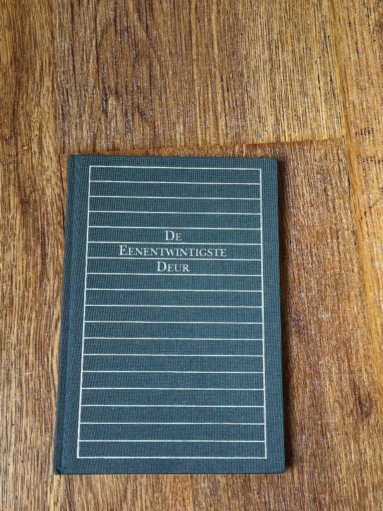 De Eenentwingste Deur, Ophalen of Verzenden, Gelezen