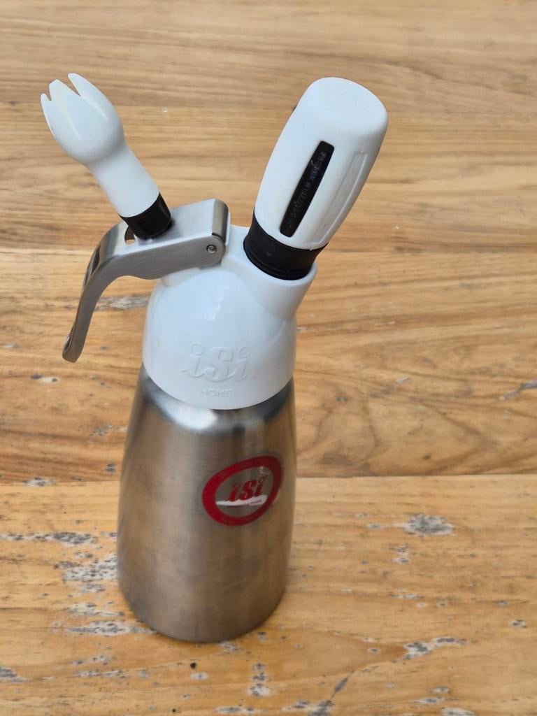 Isi gourmet whip 250ml. Nieuw, Ophalen of Verzenden, Nieuw, Gehele gezicht