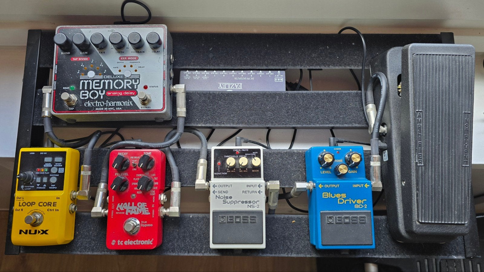 Compleet en netjes opgebouwd pedalboard, Muziek en Instrumenten, Effecten, Ophalen, Zo goed als nieuw, Delay of Echo