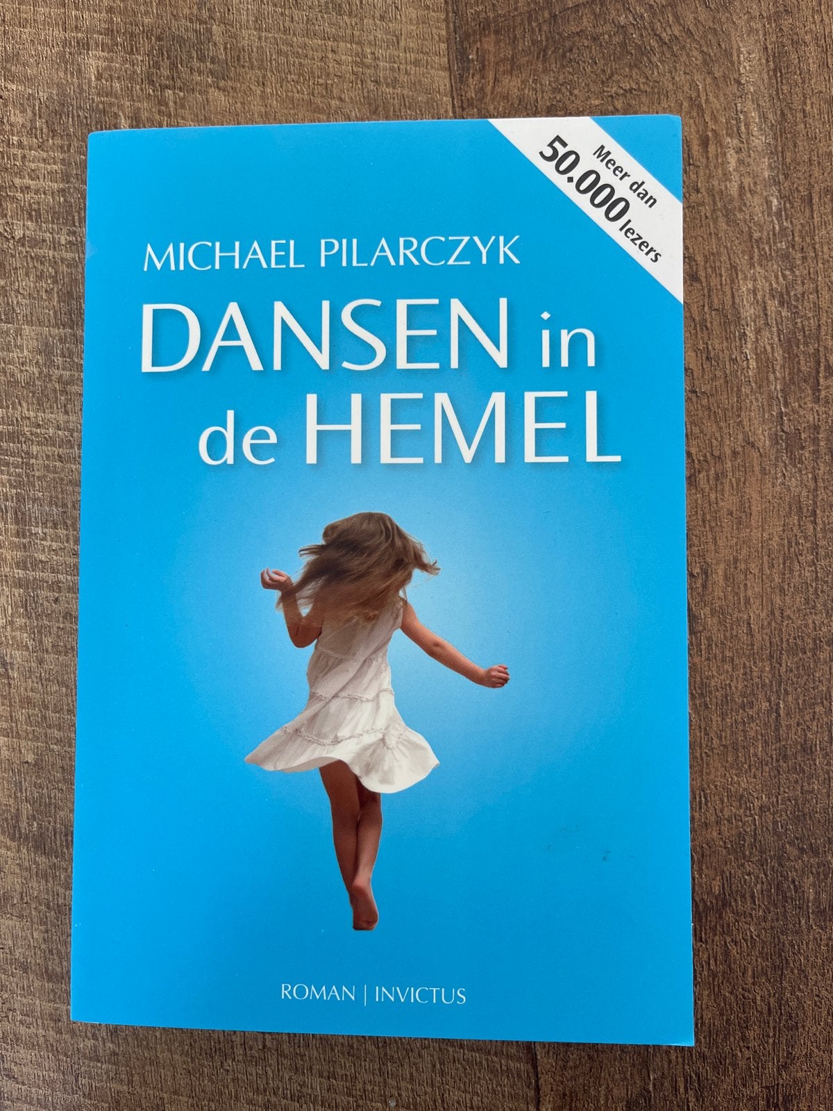 Dansen in de Hemel - Michael Pilarczyk (Roman), Boeken, Ophalen, Zo goed als nieuw, Nederland