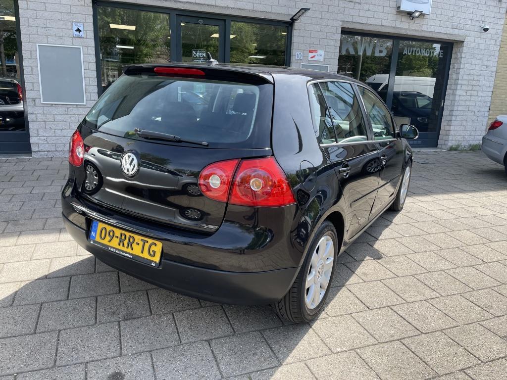 Volkswagen Golf 1.6 FSI Sportline 5Drs Beurt Nw APK, Auto's, 1195 kg, Gebruikt, 4 cilinders, Zwart