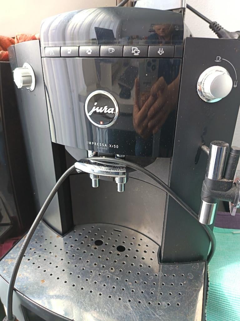 Jura, Witgoed en Apparatuur, Koffiezetapparaten, Espresso apparaat, 10 kopjes of meer, Ophalen of Verzenden, Afneembaar waterreservoir
