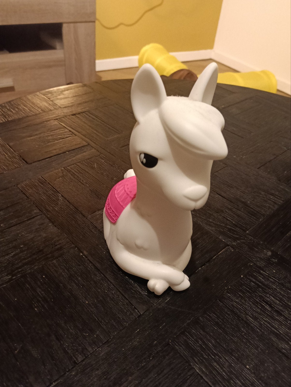 Leuke Alpaca Lamp - Nachtlampje voor Kinderen, Ophalen of Verzenden, Zo goed als nieuw, Jongen of Meisje