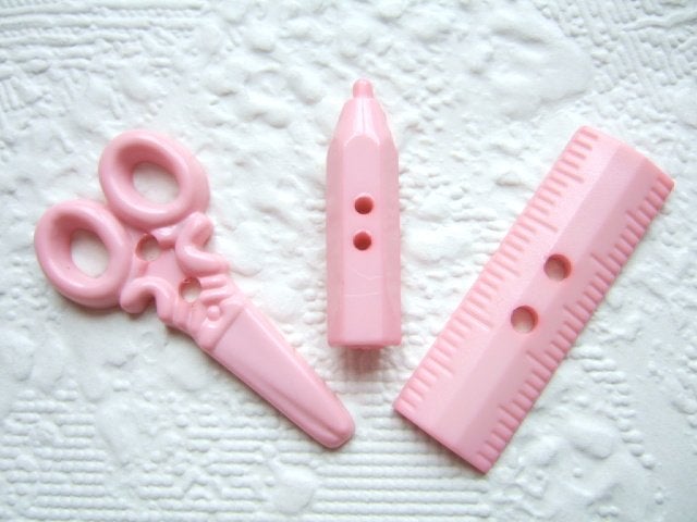 OPRUIMING ~ Roze setje liniaal, schaar & potlood, knoopjes, -, -, Nieuw, Ophalen of Verzenden