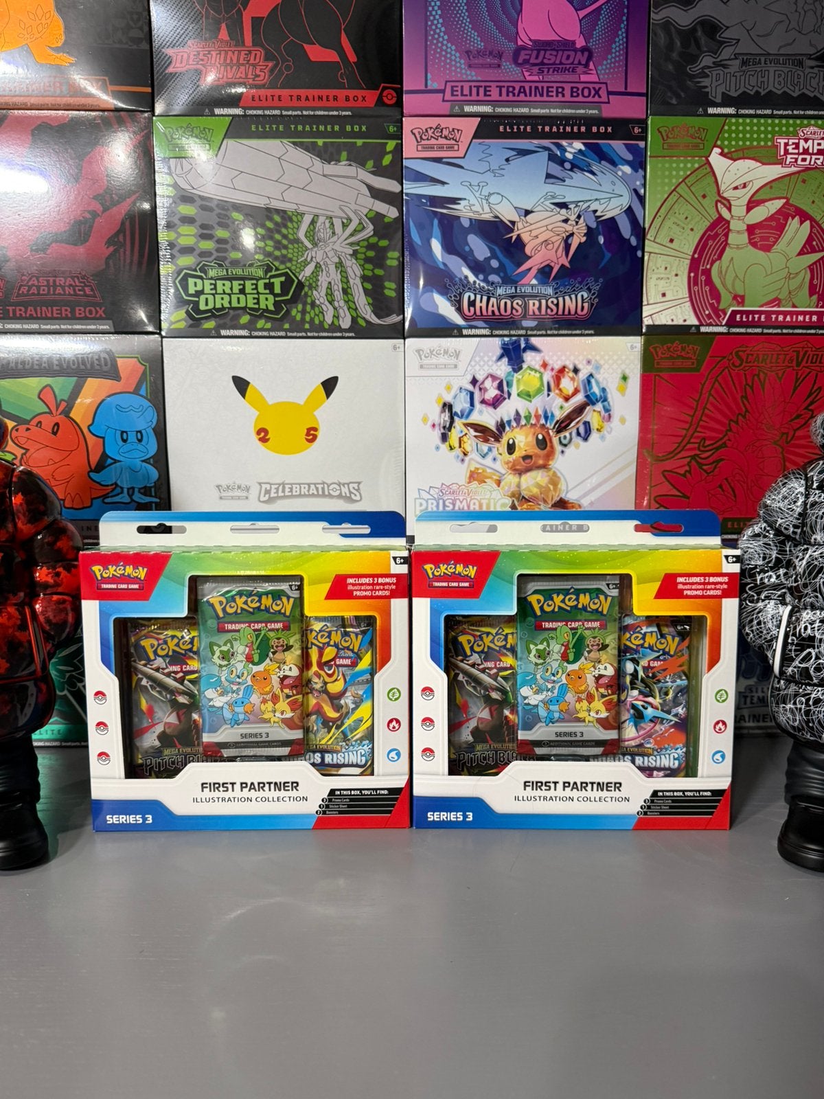 Pokémon First Partner Illustration Collection – Series 3., Ophalen, Nieuw, Boosterbox, Foil