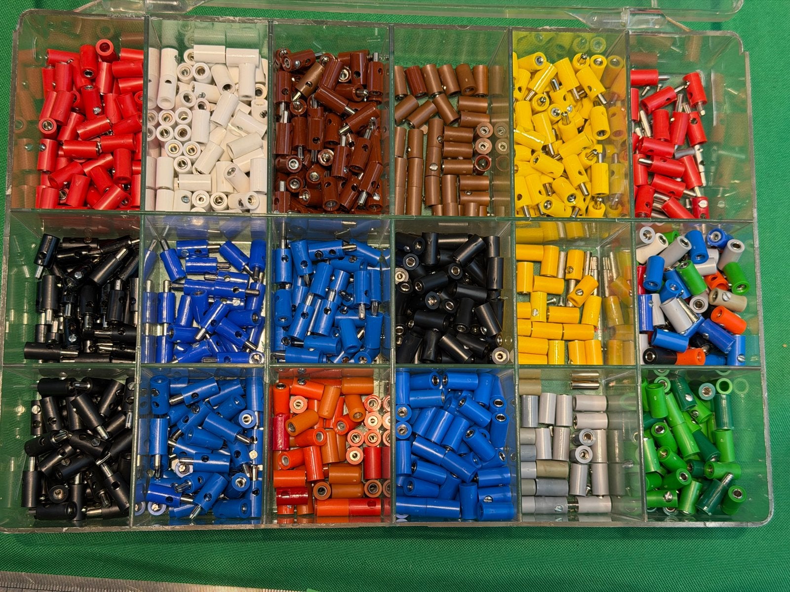 493- Grote assortimentsdoos met ca 1000 stekkers/moffen, Ophalen of Verzenden, Gebruikt, Wisselstroom, Märklin