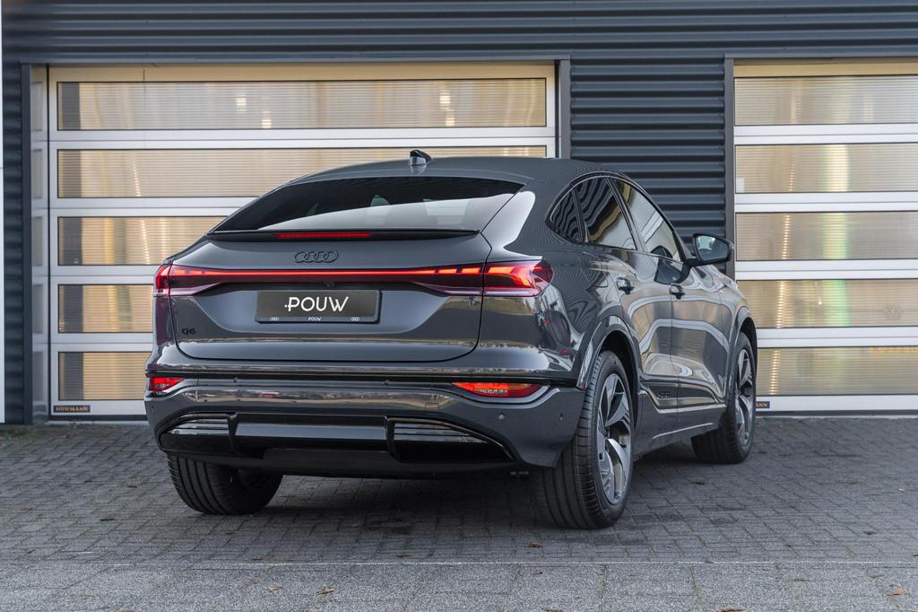 Audi Q6 Sportback e-tron 252pk Advanced Edition 83 kWh | Tec, Auto's, Audi, Automaat, 12 maanden, Achterwielaandrijving, Zwart
