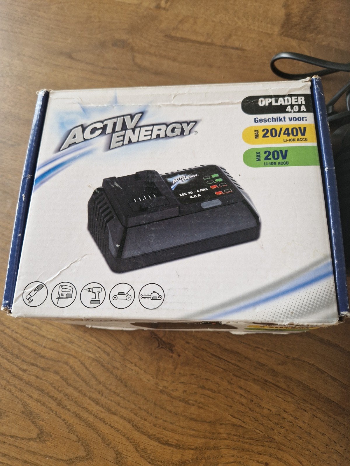 Activ Energy AX Power 20V Li-ion Oplader 4.0 A, Ophalen, Zo goed als nieuw