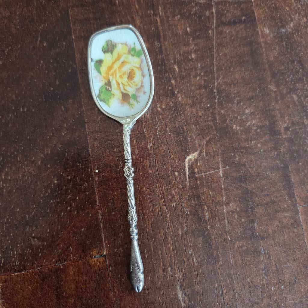 Antiek verzilverd lepeltje met roos decoratie, Antiek en Kunst, Antiek | Bestek, Ophalen of Verzenden