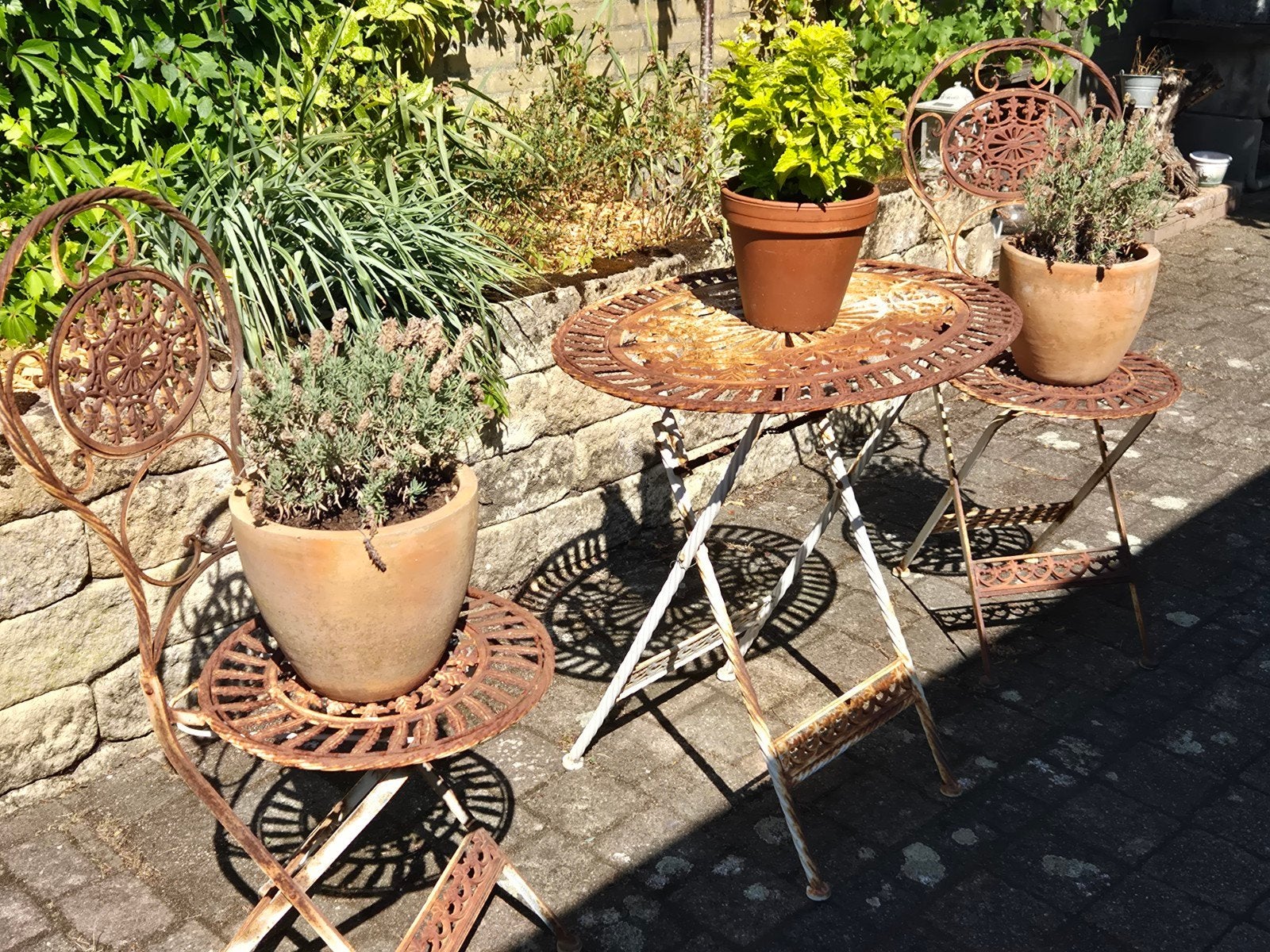 Bistroset, Ophalen