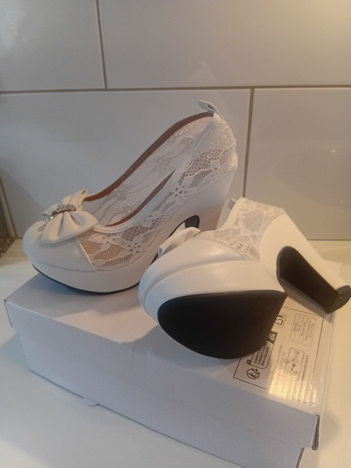 Dames pumps, Ophalen of Verzenden, Zo goed als nieuw, Zwart