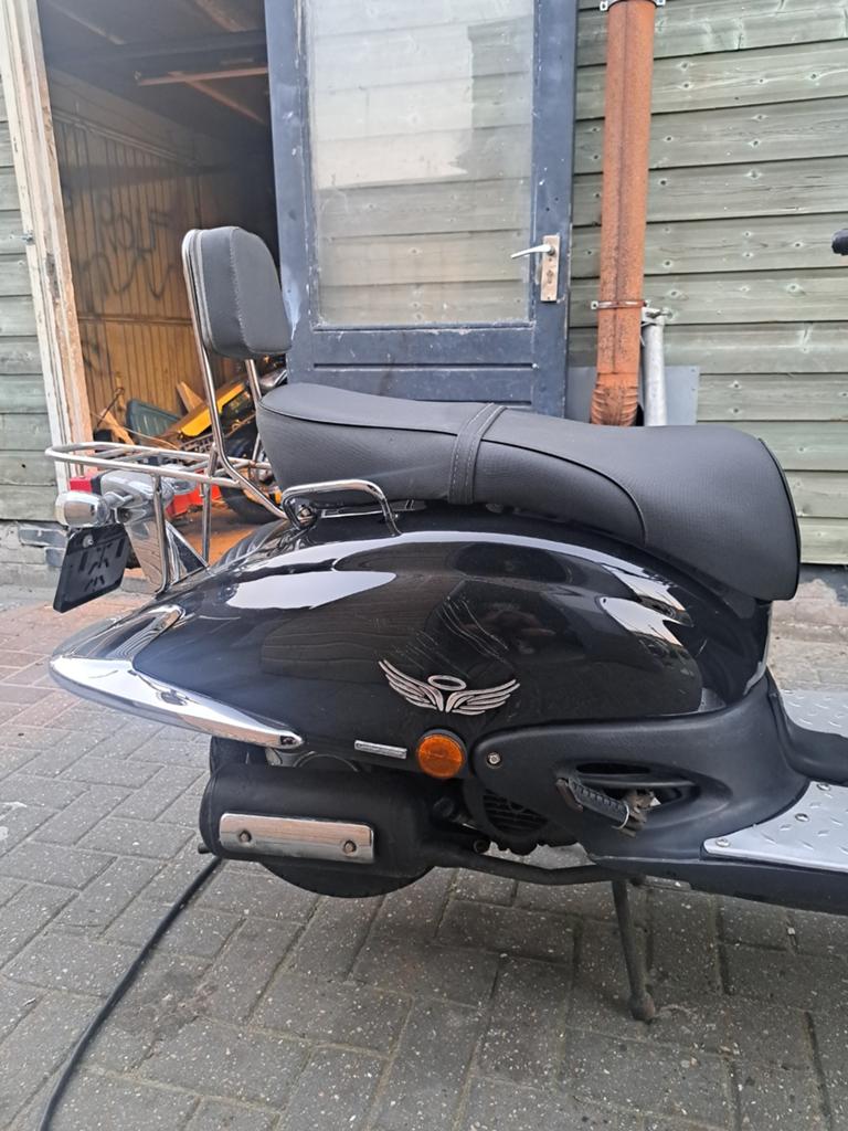 Te koop retro scooter (GEEL)kenteken, Ophalen, Gebruikt, Benzine
