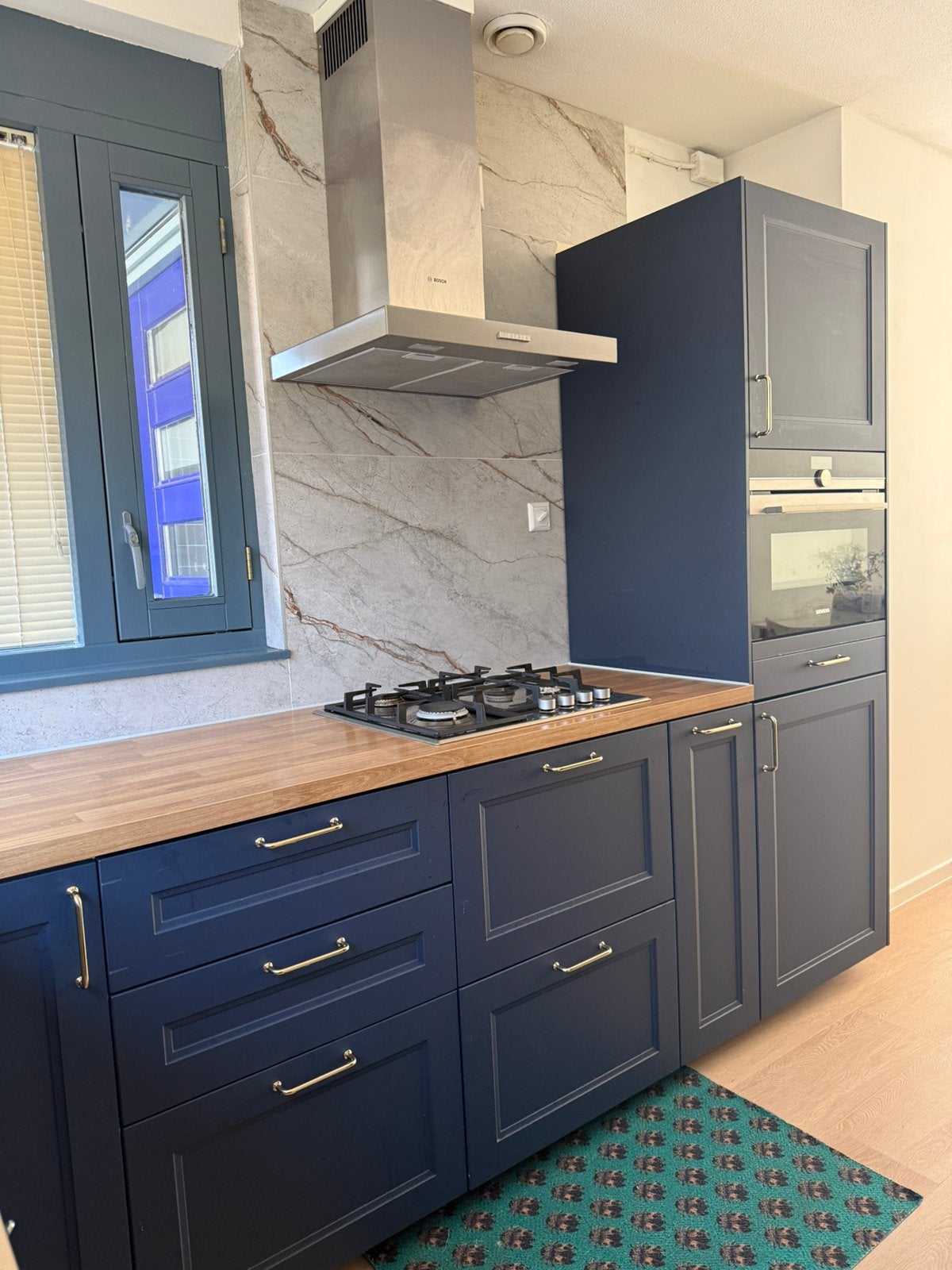 Complete donkerblauwe keuken incl. inbouwapparatuur – €1.500, Ophalen, Zo goed als nieuw