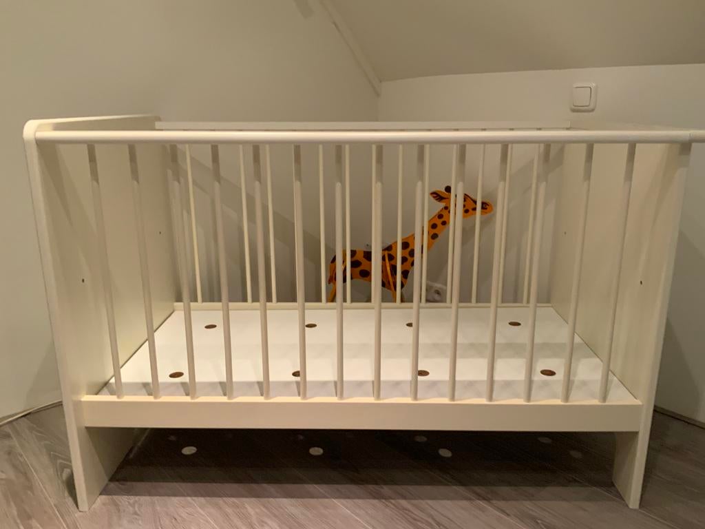 Babybedje / babyledikantje, Ophalen, Gebruikt, Ledikant