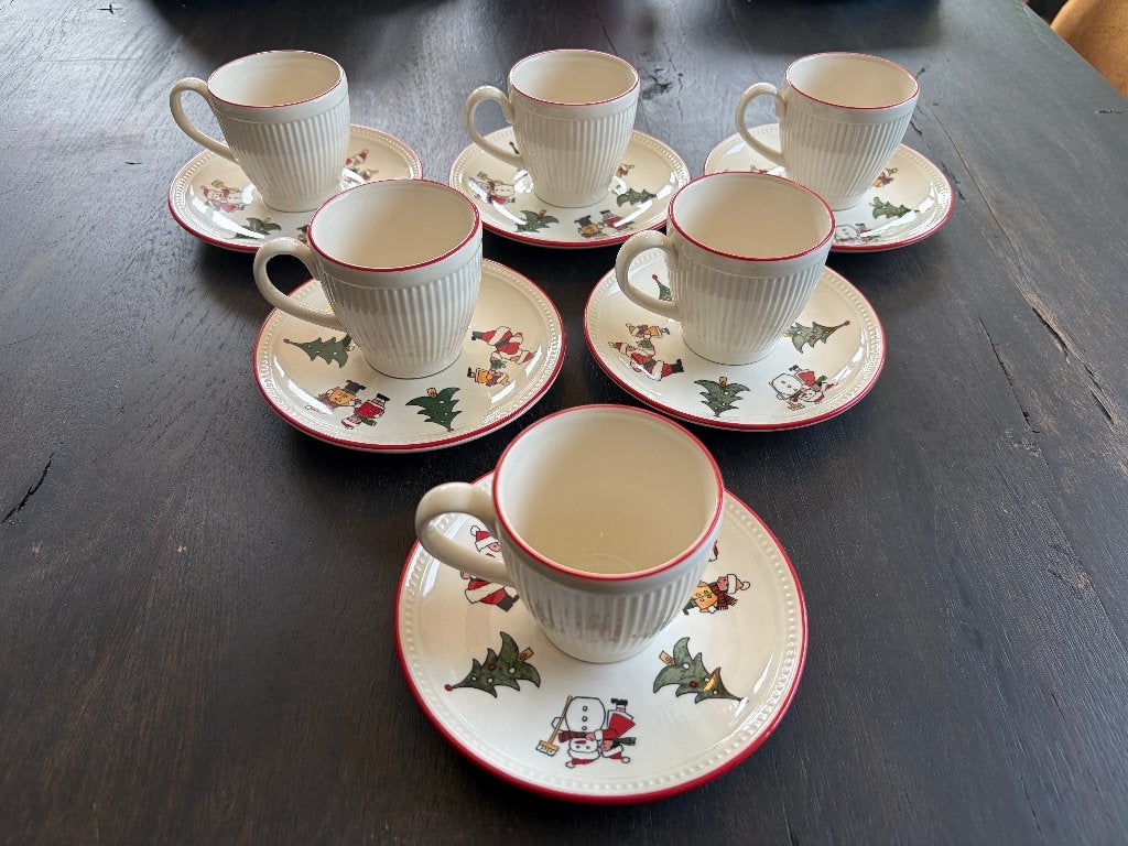 6x Wedgwood Windsor Christmas kop en schotels, Wedgwood, Ophalen of Verzenden, Zo goed als nieuw, Onbekend