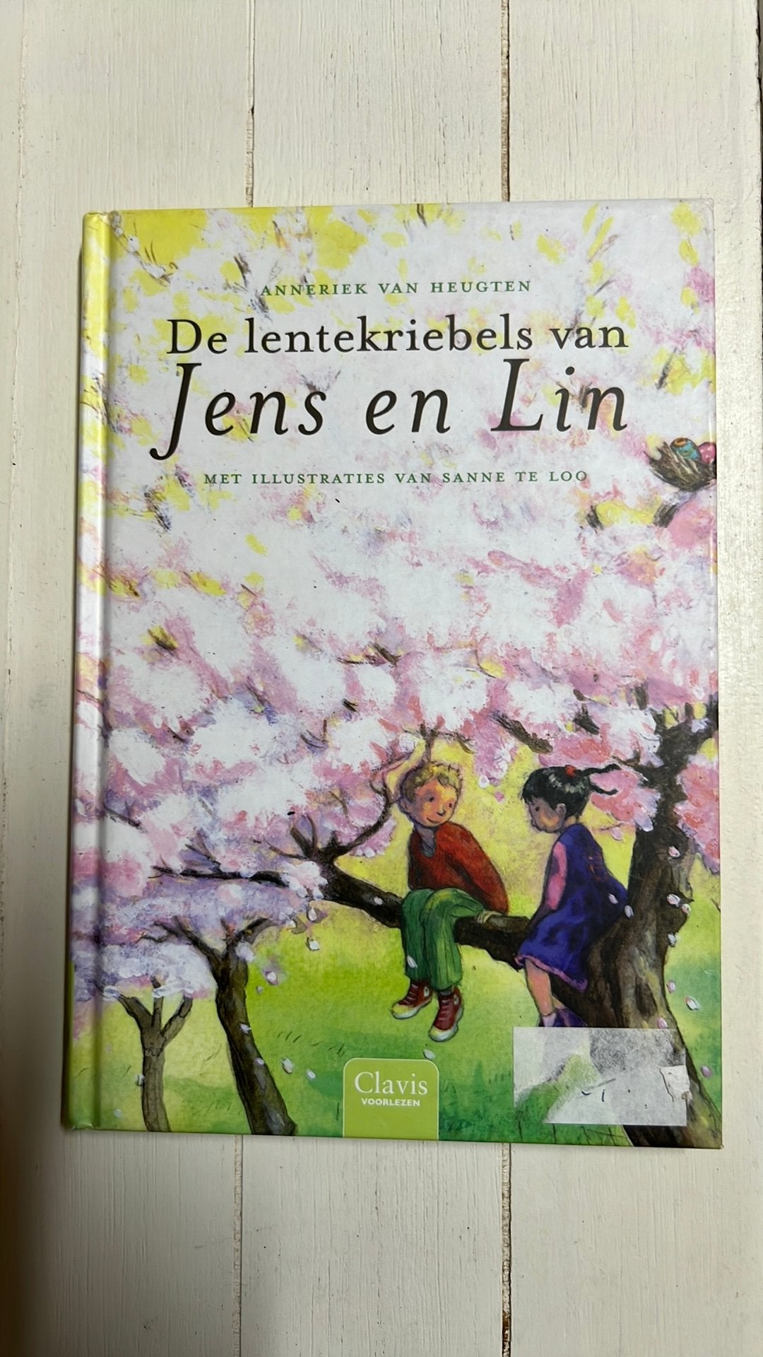 Anneriek van Heugten - De lentekriebels van Jens en Lin, Boeken, Ophalen of Verzenden, Zo goed als nieuw, Anneriek van Heugten