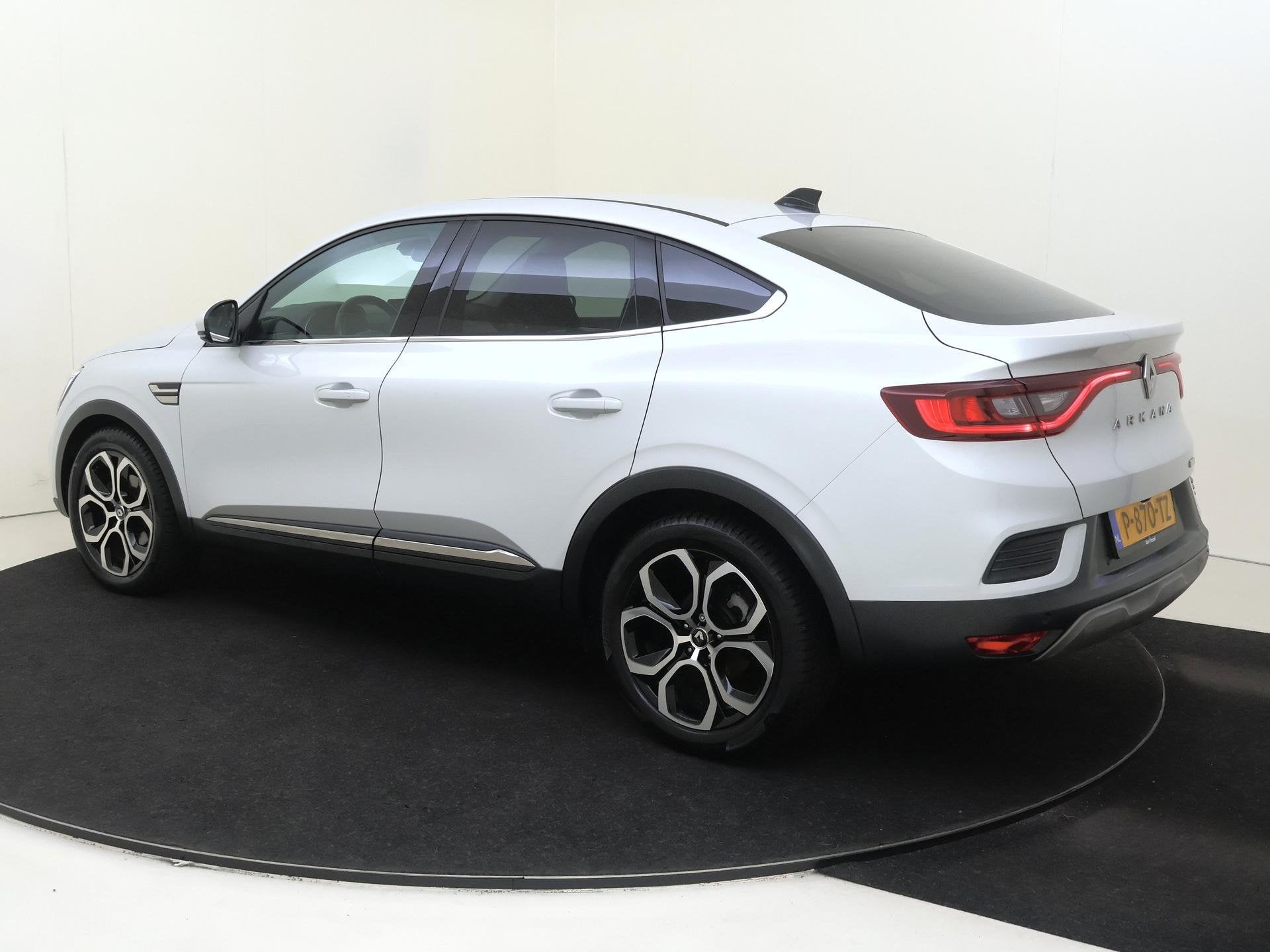 Renault Arkana 1.6 E-Tech Hybrid 145 Intens | Apple Carplay/, Auto's, Arkana, Gebruikt, Euro 6, Leder en Stof