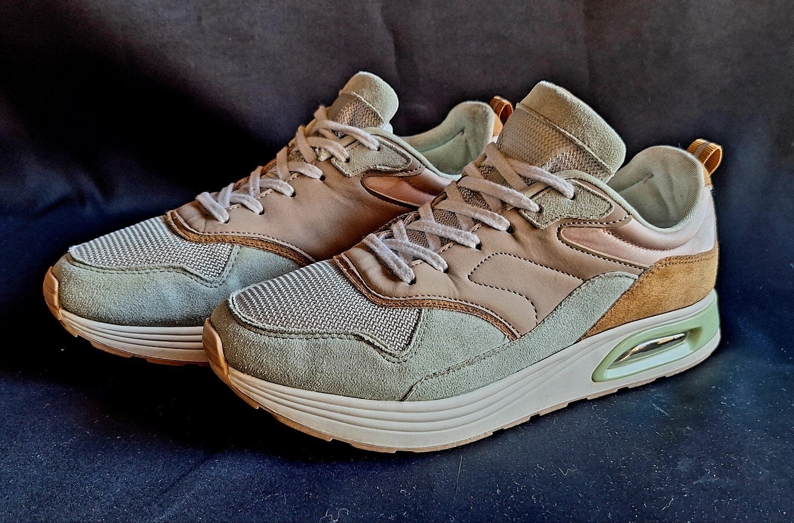 Bijna nieuwe dames sneaker maat 39 bluebox, Blue Box, Ophalen of Verzenden, Groen, Sneakers of Gympen