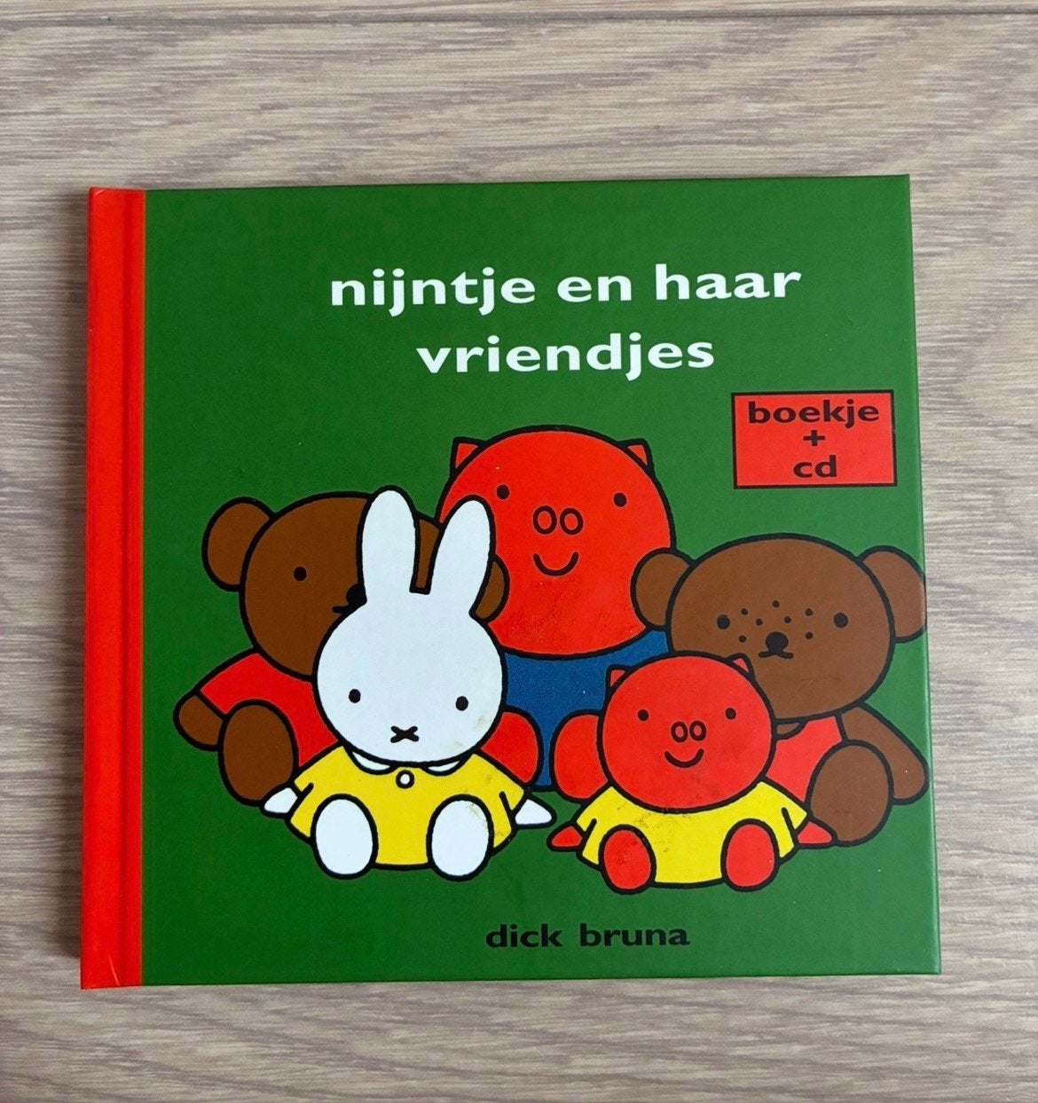 Boekje met cd; Nijntje en haar vriendjes, Boeken, Ophalen, Zo goed als nieuw